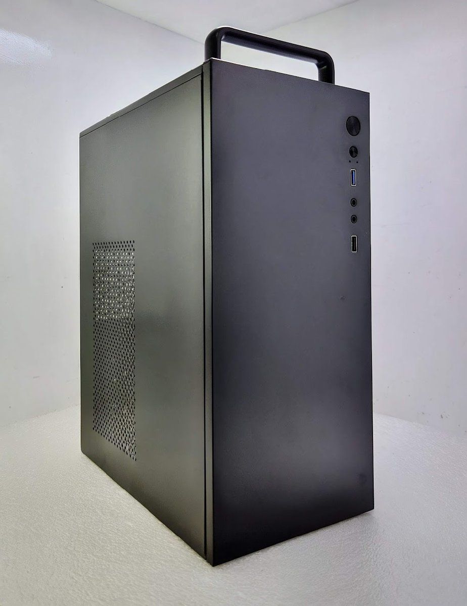 Win 11 11世代i 7相当 6コア グラボ搭載 超速NVMe 自作 ミニタワー型PC Core i 7 11600 H ES品 1 8 GHz 16 GB NVMe SSD 512 TB