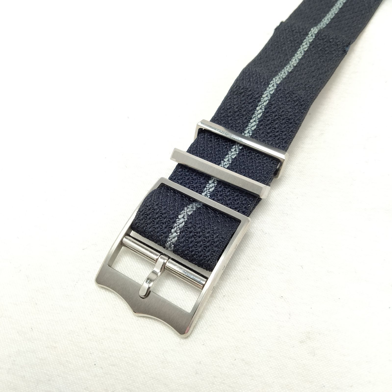 ✨TUDOR✨チューダー ブラックベイ 時計ベルト (NATOベルト) ネイビー 