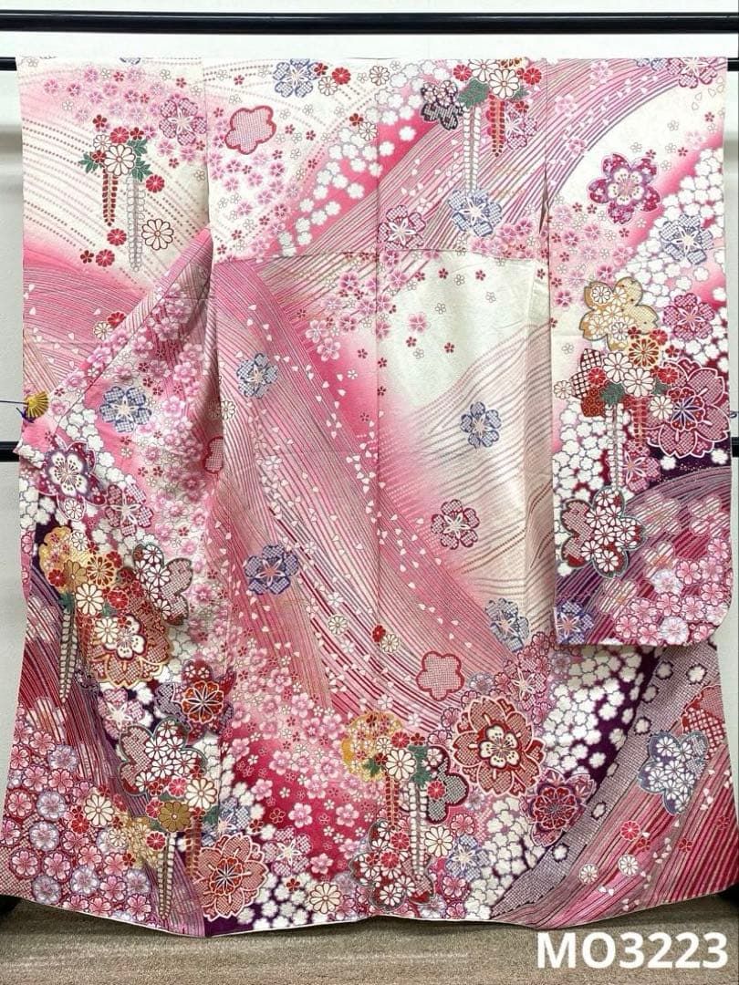 振袖 金彩 銀通し 絞り 紋意匠 身丈158 cm 撥水加工済 MO 3223