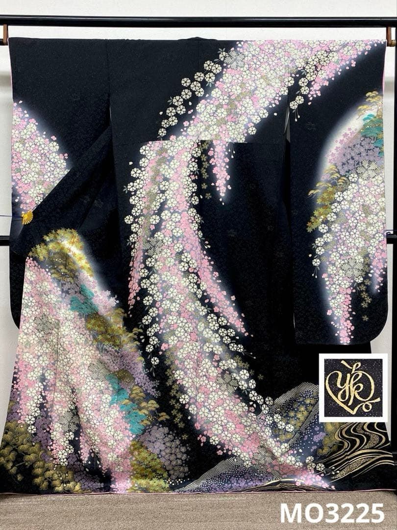 振袖 桂由美 金彩 銀通し 絞り 身丈165 cm 撥水加工済 MO 3225