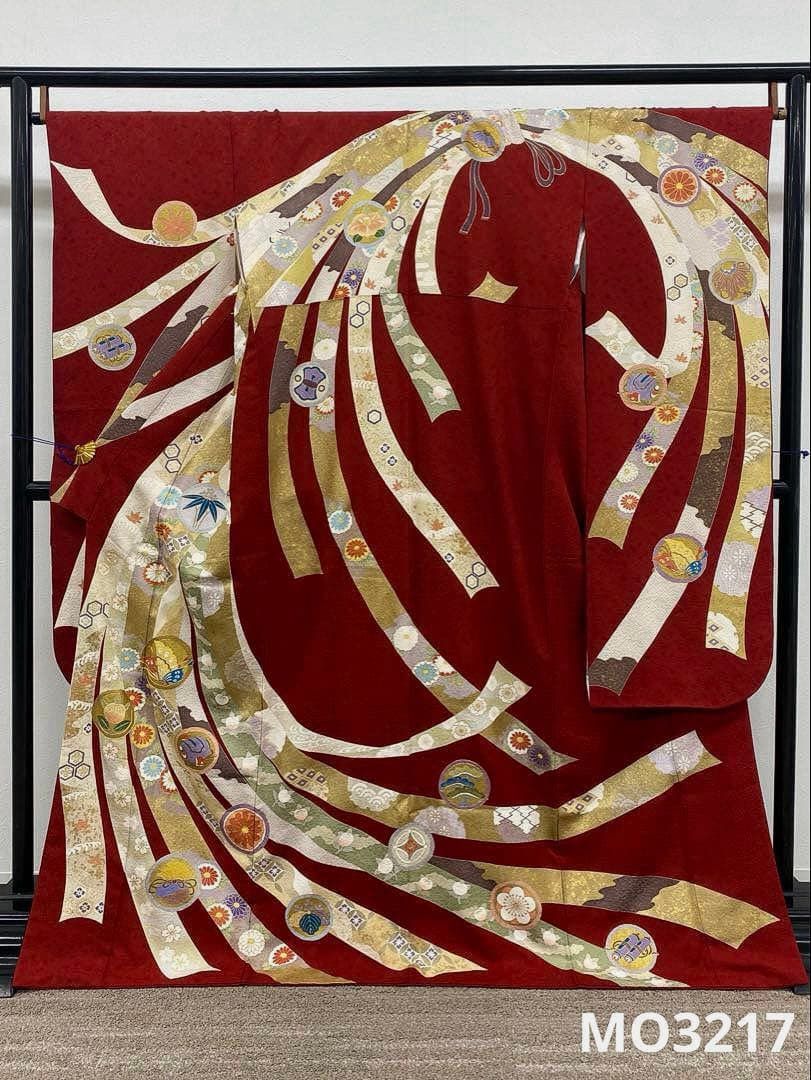 振袖 金駒 金彩 紋意匠 身丈168 cm パールトーン加工済 MO 3217