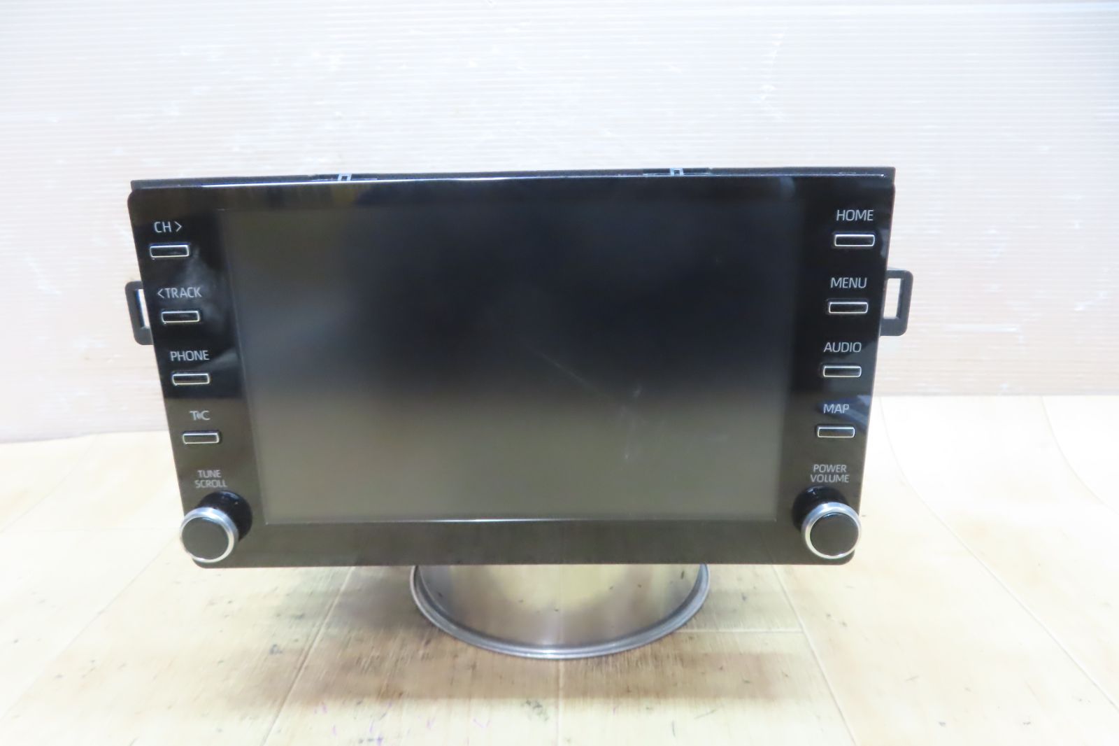 付 F 5126 トヨタ ヤリスクロス MXPB 15 86140 52530 ナビ ディスプレイオーディオ 本体のみ 取り外すまで正常稼働