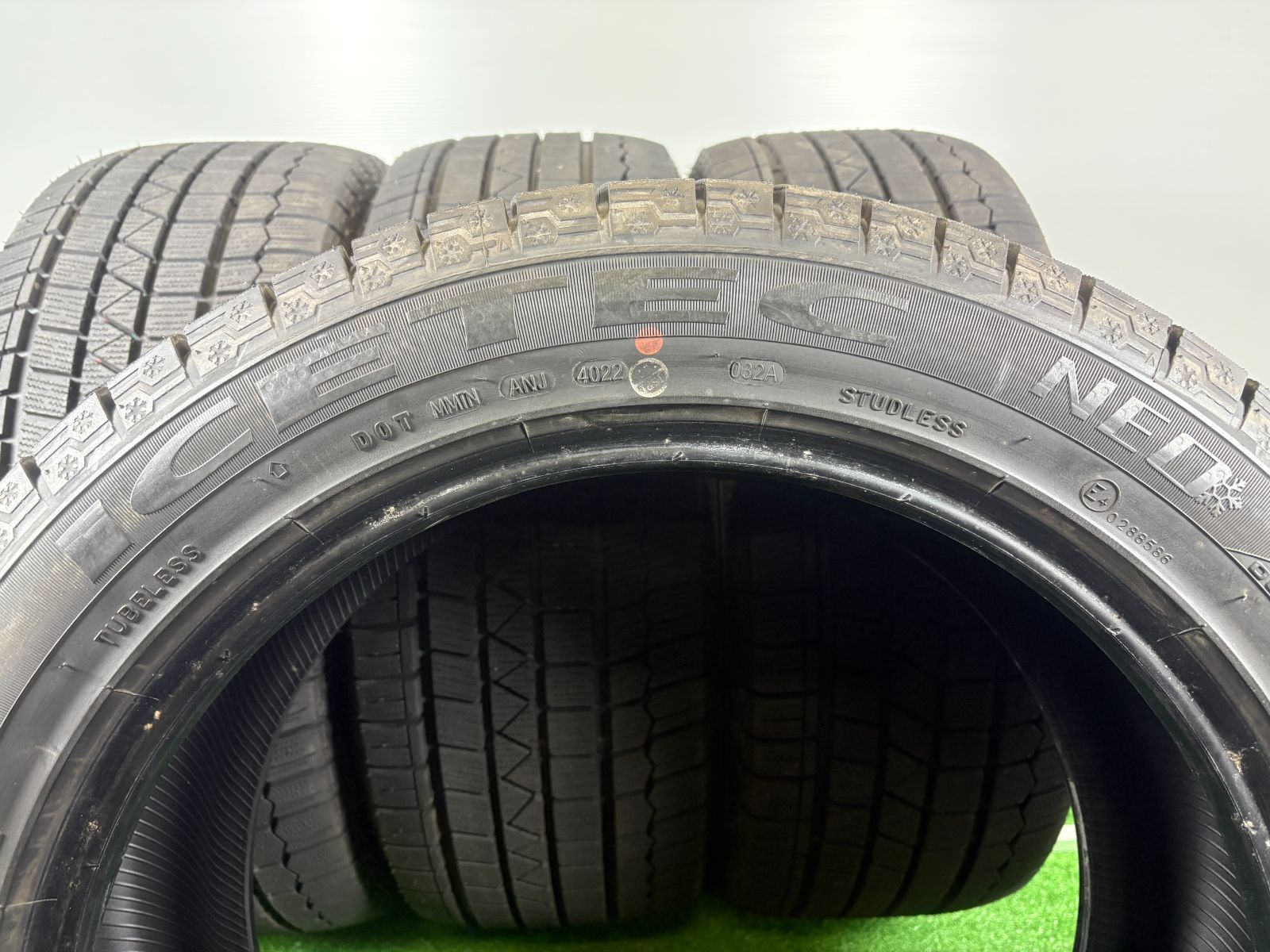  235 50 R 18 KENDA 製 4本 冬 タイヤ スタッドレス TA 894 18インチ スタッドレス