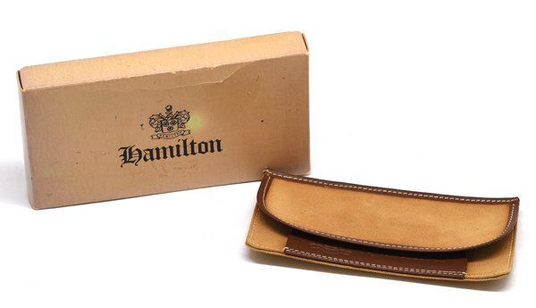 ブラック文字盤