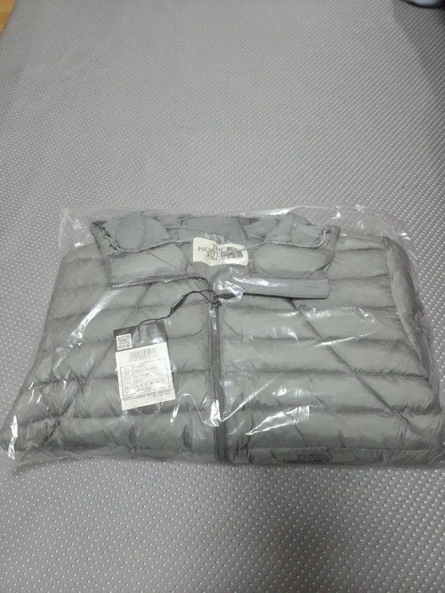 THE NORTH FACE ザノースフェイス ヴェンタス ジャケット シルバー S 90