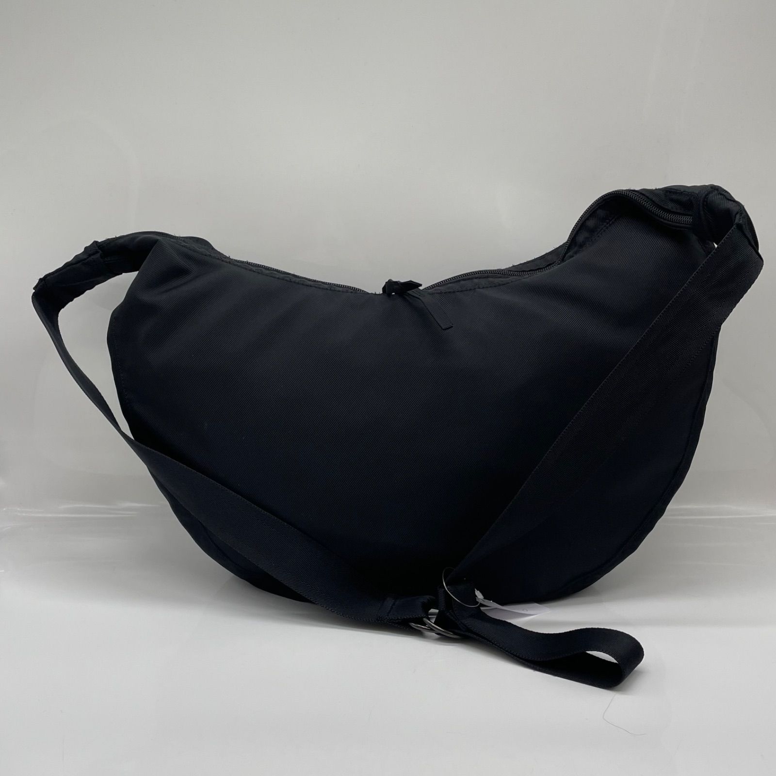 BN7210□PORTER ポーターROUND SHOULDER BAG(L) ハーフムーン型 半月型