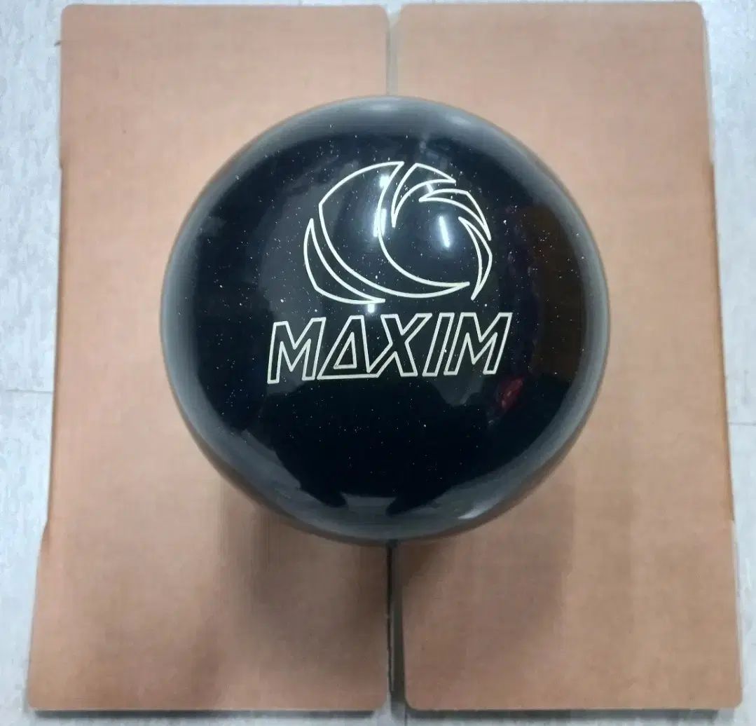 復元ボール ボーリングボール マキシム スペアボール 14 P