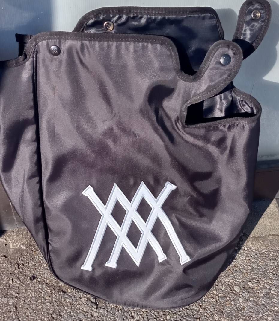 ブラックホワイト