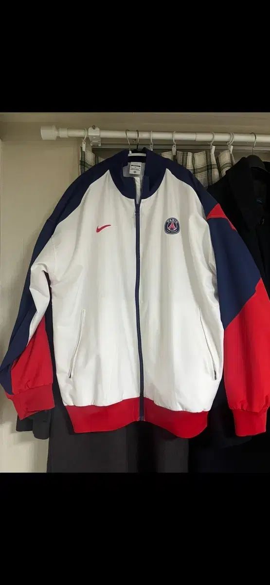 未使用 ナイキ パリサンジェルマン ジャージ トラック ジャケット 国内正規 ナイキ パリ・サンジェルマン PSG 本物 トラック ジャケット ドライ
