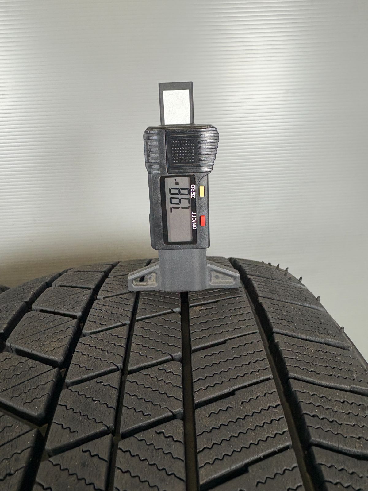 スタッドレス TA