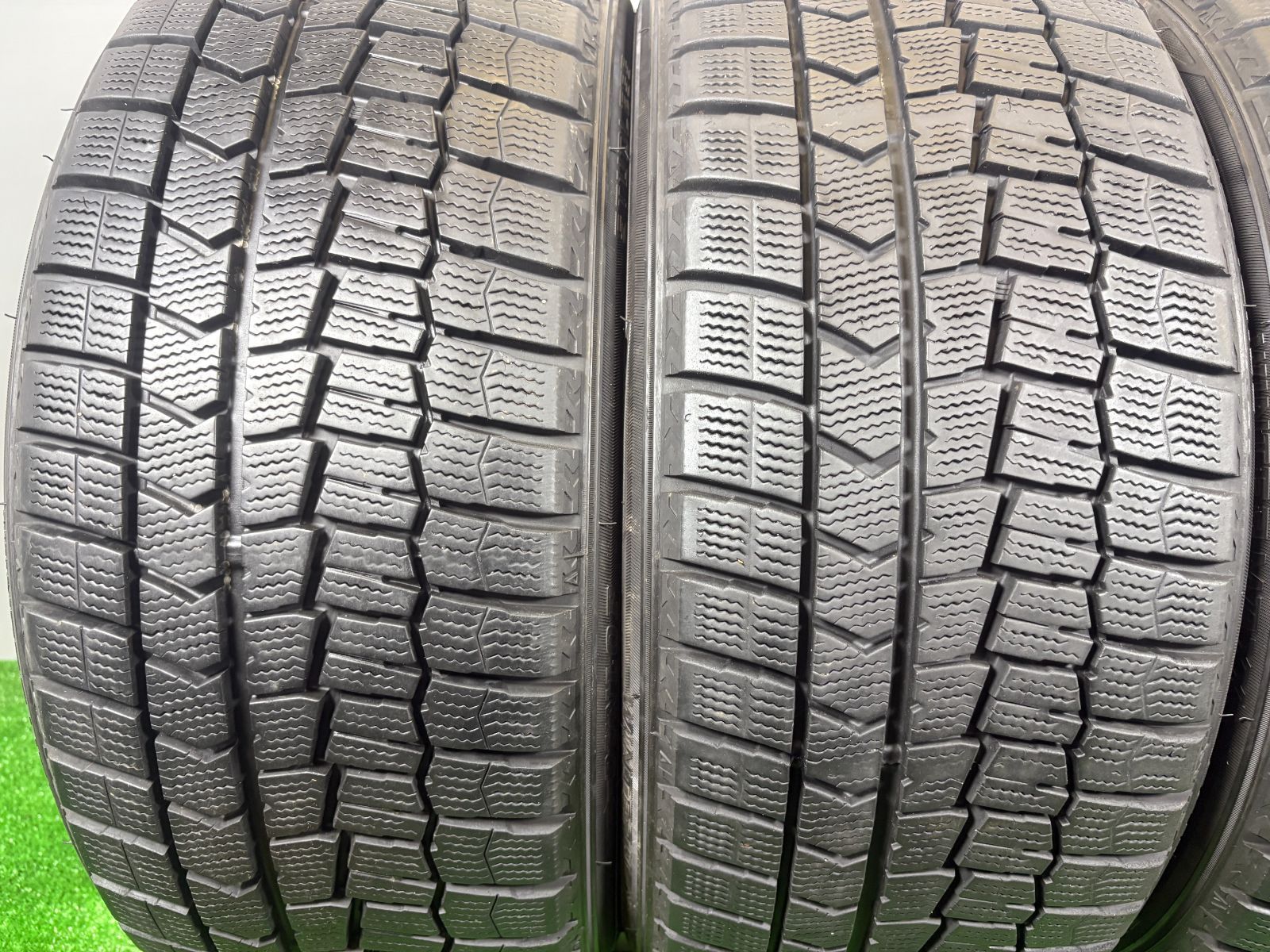 225 40 R 18 ダンロップ WM 02 2020年製 4本 冬 タイヤ スタッドレス TA 898