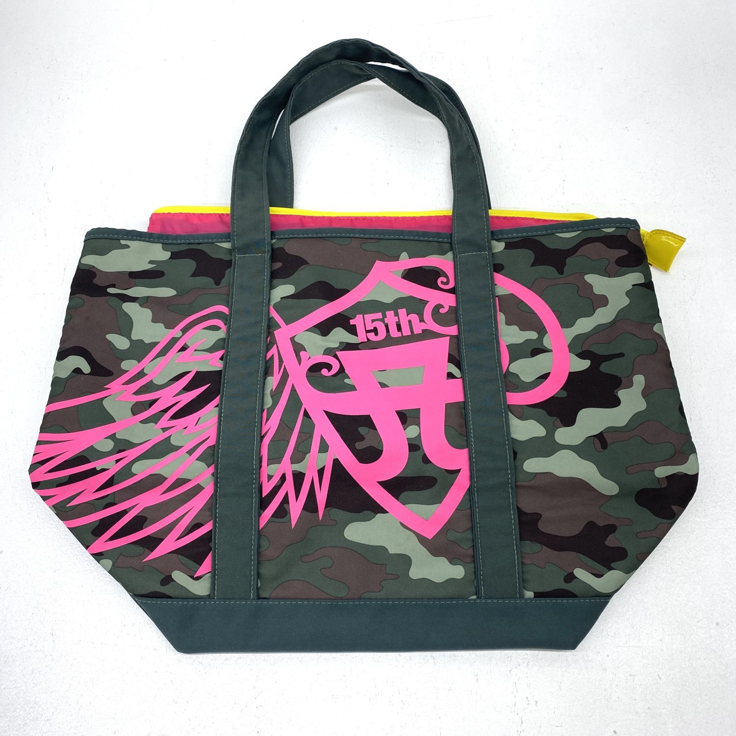 ☆加古川物流】【中古品】浜崎あゆみ 迷彩柄バッグ 15th 【366