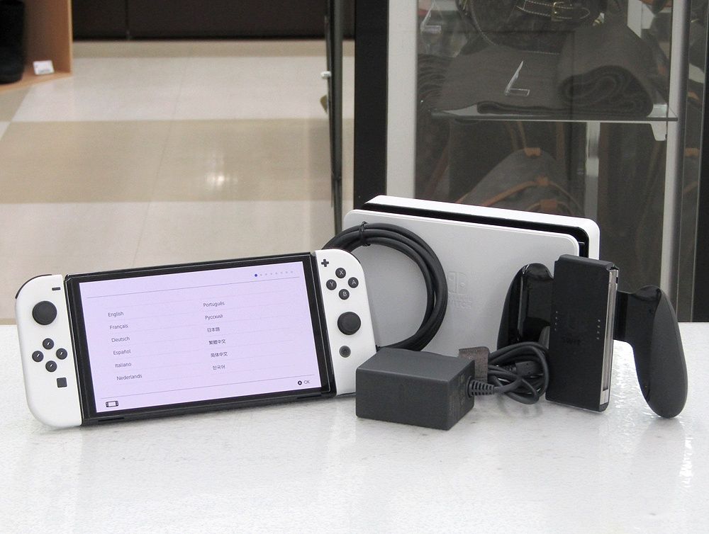 Nintendo Switch本体(有機ELモデル)ホワイト 有機EL最高！ホワイト 