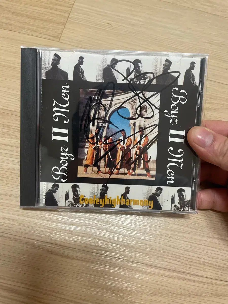 ボーイズ・トゥ・マン サイン入り cd - メルカリ