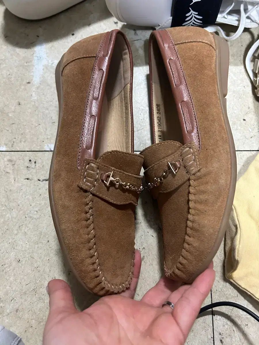 TANDY タンディ スウェード ローファー 235 240 cm