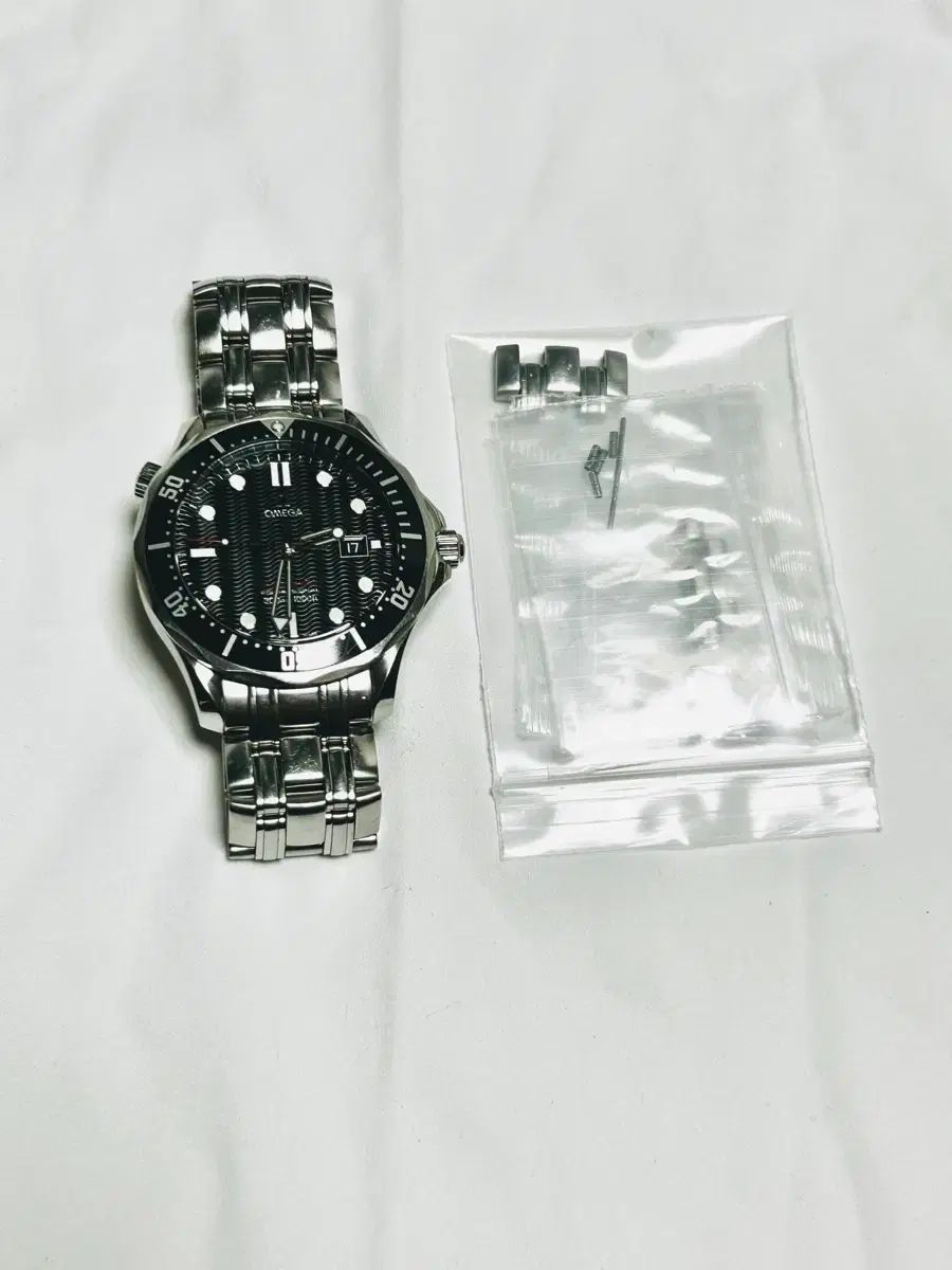 オメガ シーマスター 300 クオーツ 41 mm