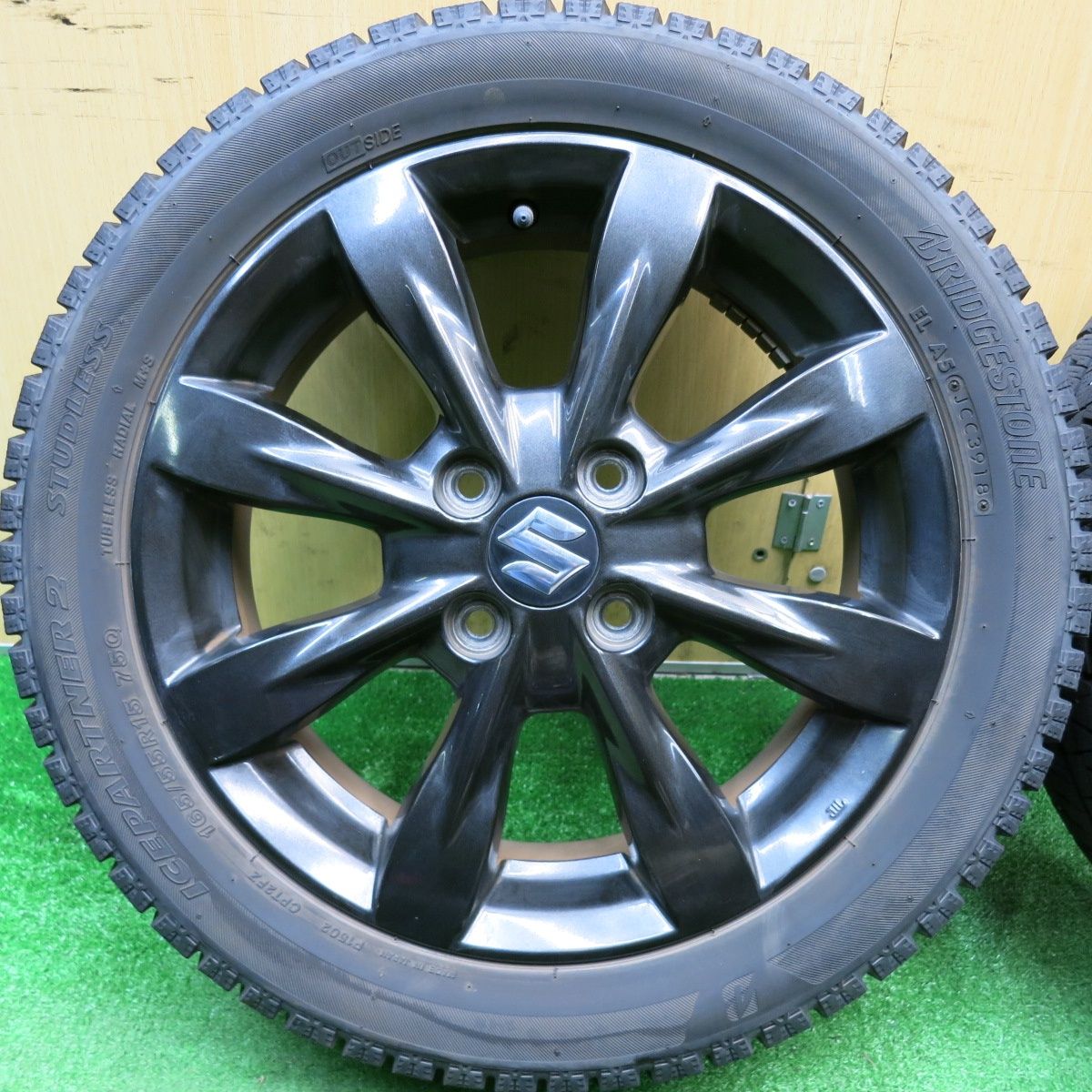  バリ溝 キレイ 8 5分 スズキ MK 32 S スペーシア カスタム XS リミテッド 165 55 R 15 スタッドレス ブリヂストン アイスパートナー2 15インチ PCD 100 4 H ス 15インチ タイヤ ホイールセット