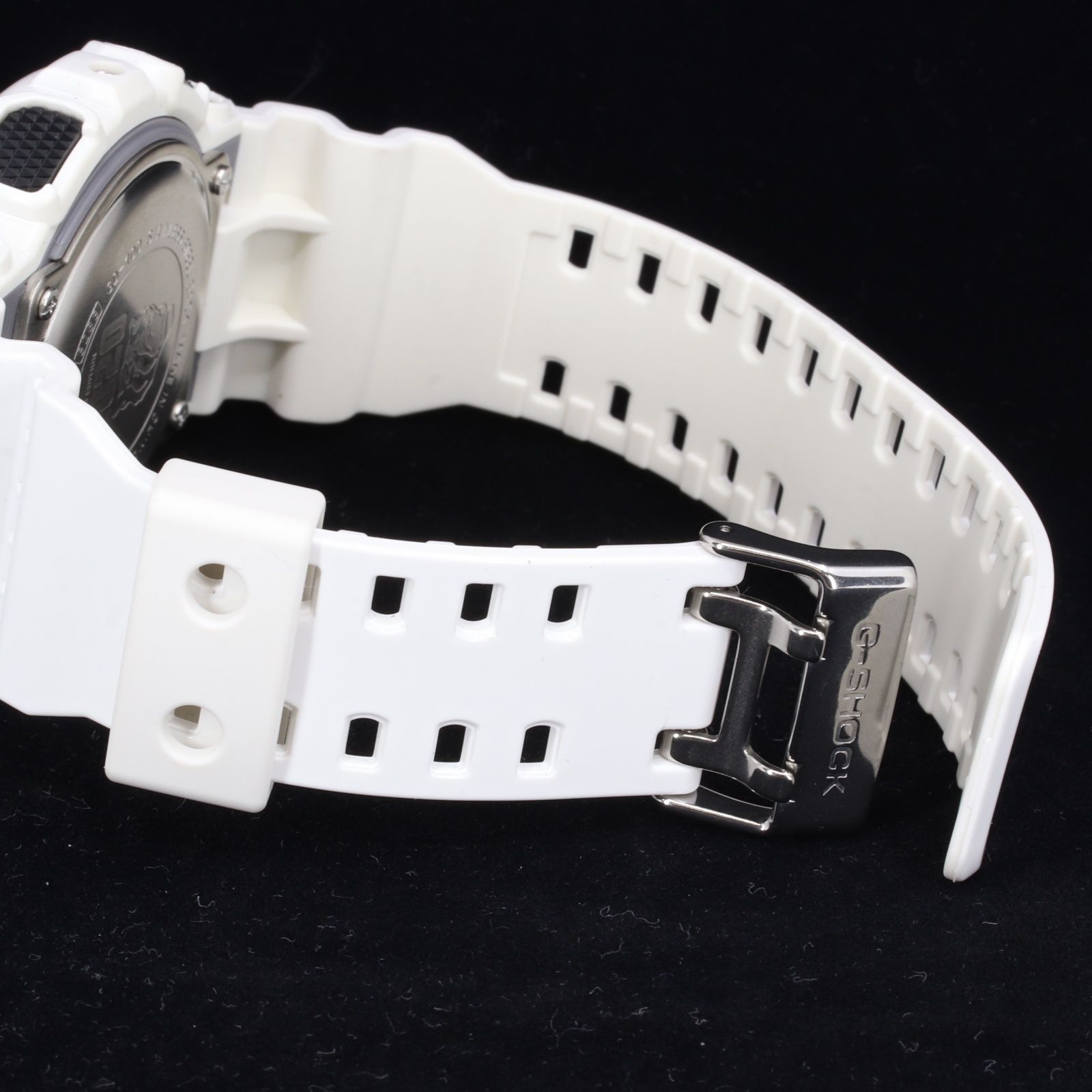 ITZE9LSCDUDS 未使用 CASIO Gショック GD-100HTG20-7JR 阪神タイガース