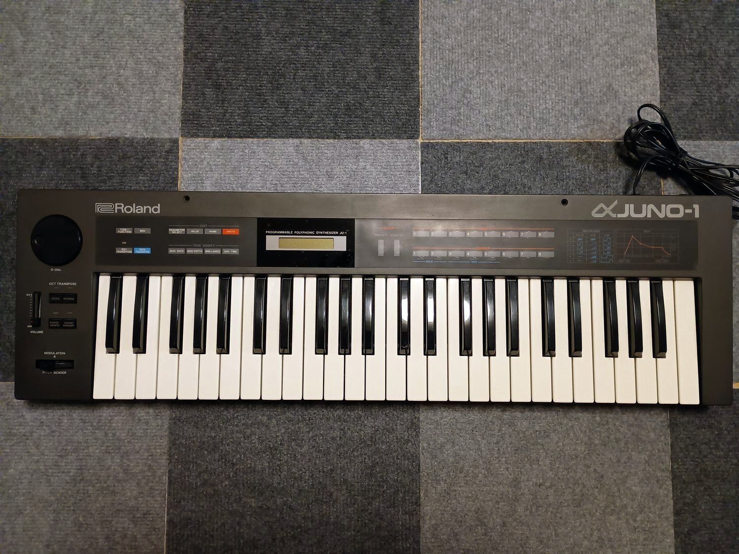 整備済／完動品】Roland αJUNO-1｜名機アナログシンセ｜LCD視認良好
