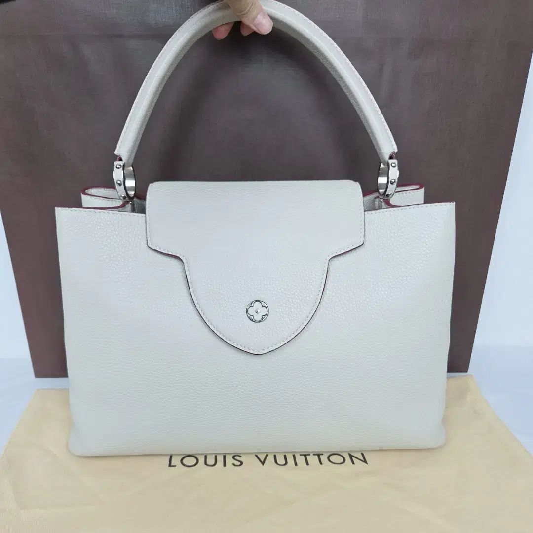 Louis Vuitton ルイヴィトン カプシーヌ トートバッグ