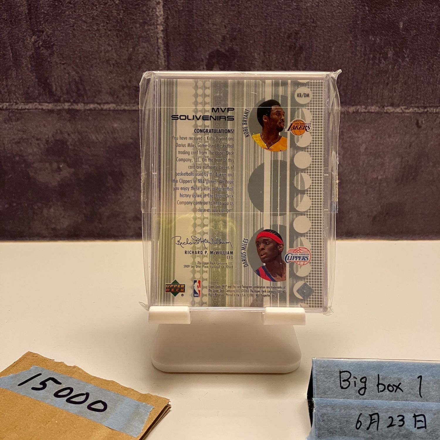 2001-02 Upper Deck Kobe Bryan Darius Miles Los Angeles Lakers Clippers MVP Souvenirs Dual Game- ボール カード