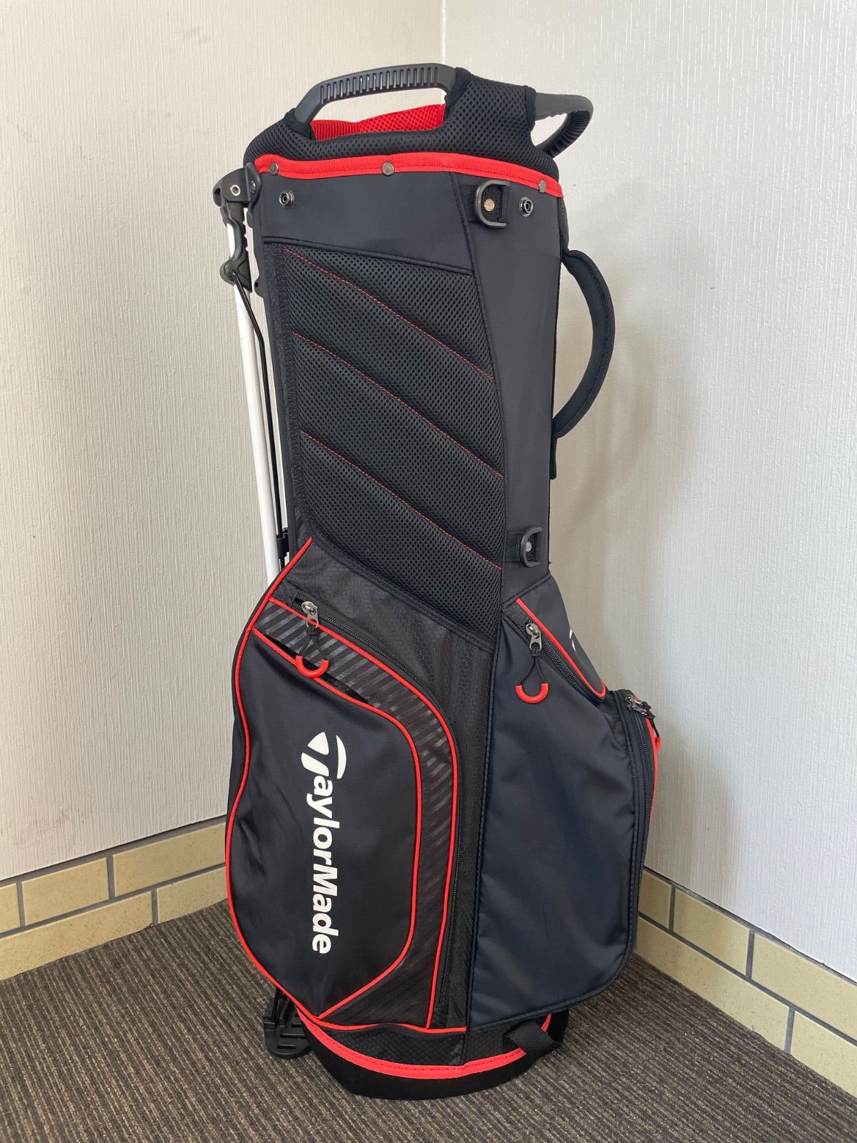 テーラーメイド　TaylorMade キャディバッグ　赤黒　ナイロン　スタンド付 TaylorMade（テーラーメイド） 日本正規品 プロ スタンドバッグ 軽量