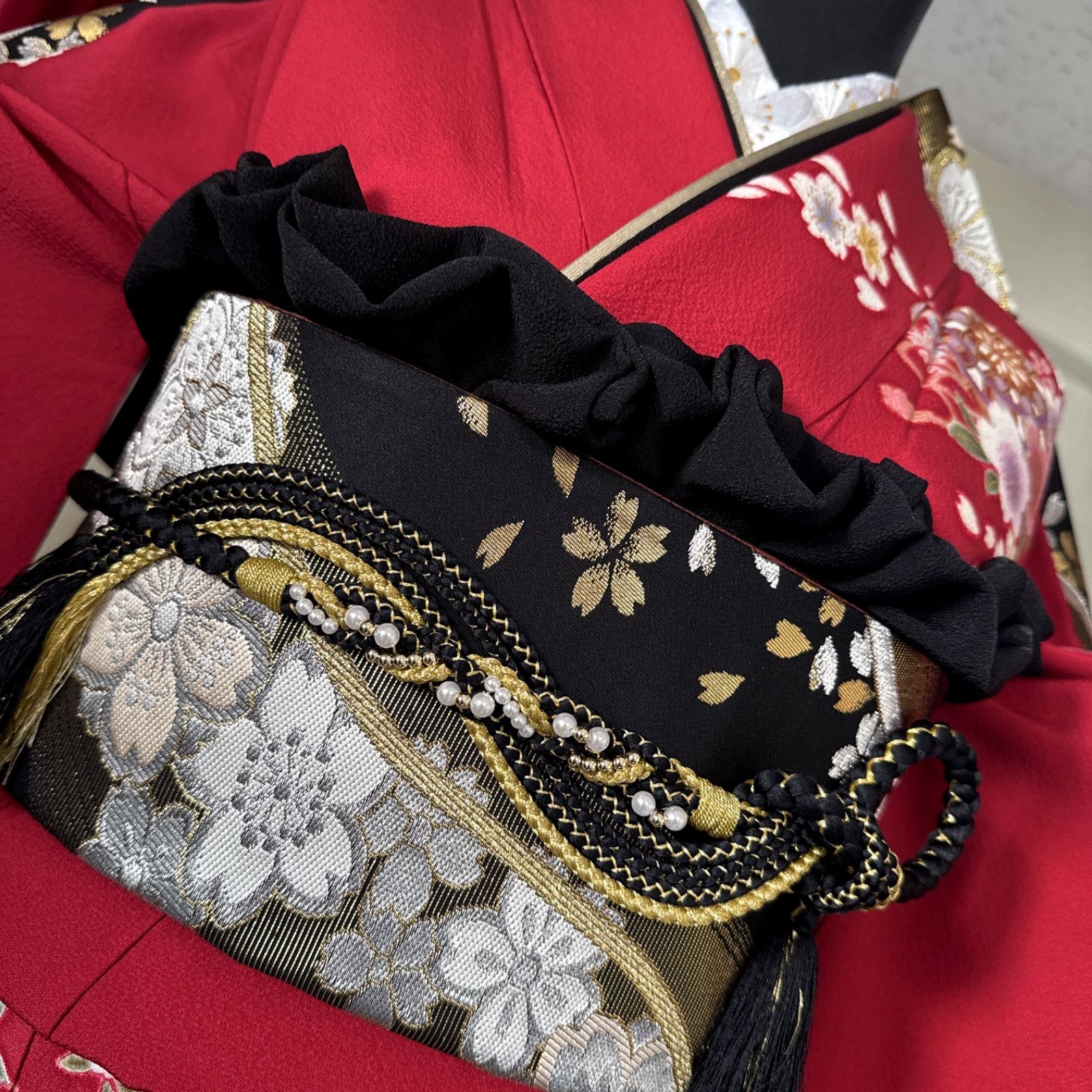 豪華振袖セット(4点)・古典柄(金駒刺繍・枝垂れ桜・雪輪・束ね熨斗