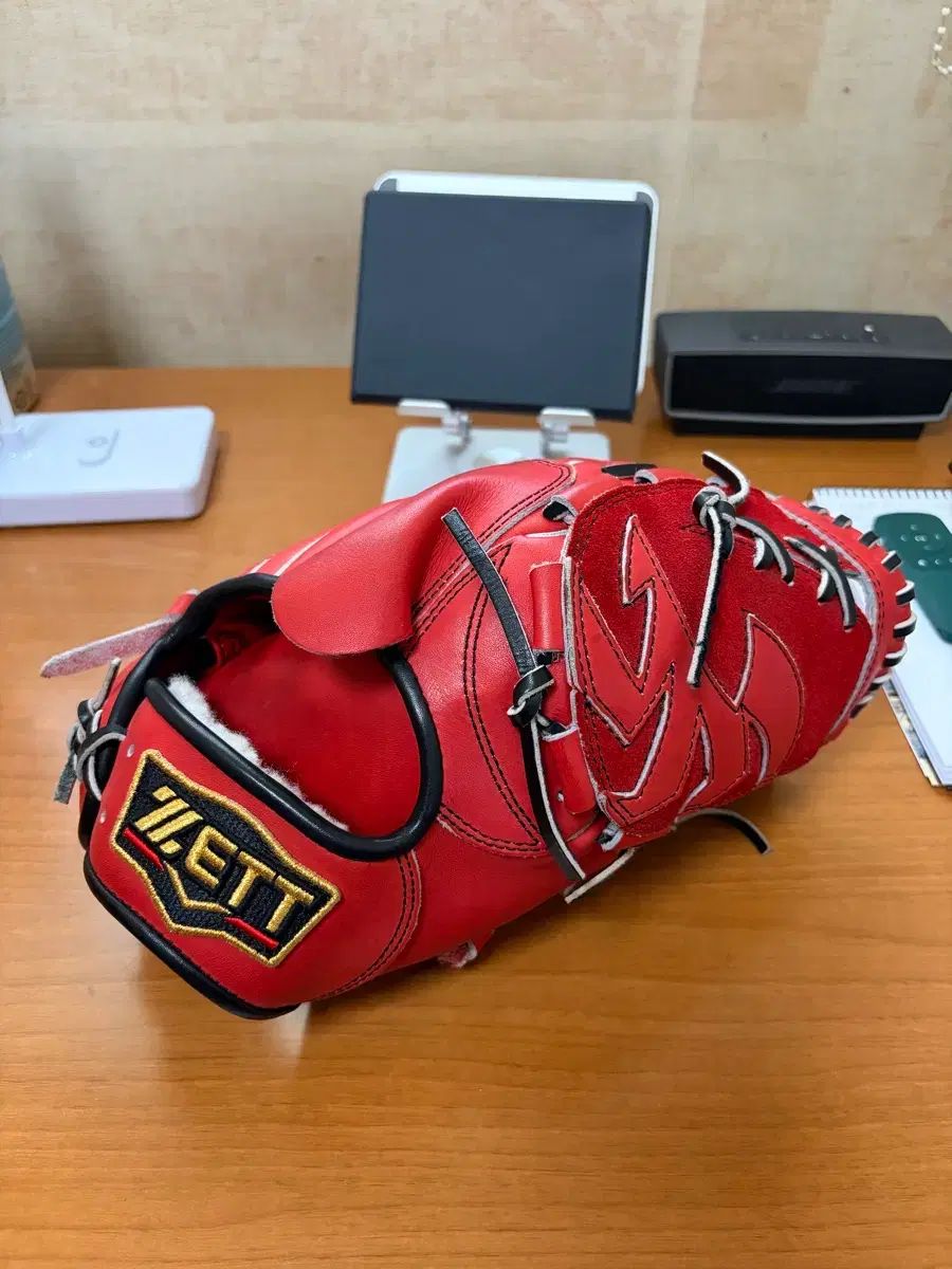 Zett プロステイタス 投手用グローブ