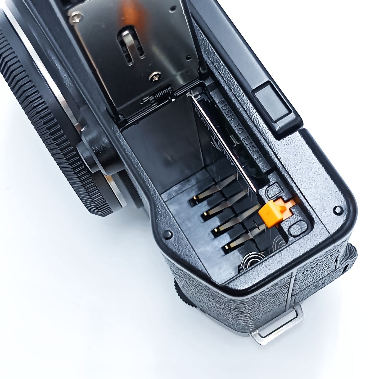 Cミラーレスカメラ