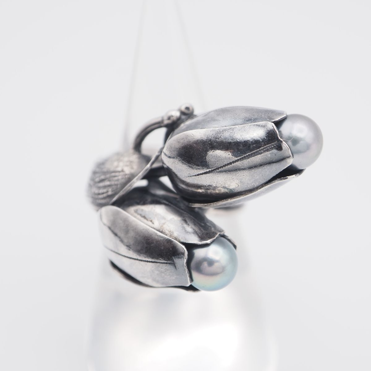 L 446 本真珠 6.6 mm 2珠 パール 紘 SILVER刻印 リング フラワー グレー系 デザイン シルバー 指輪 ヴィンテージ 誕生石 13号