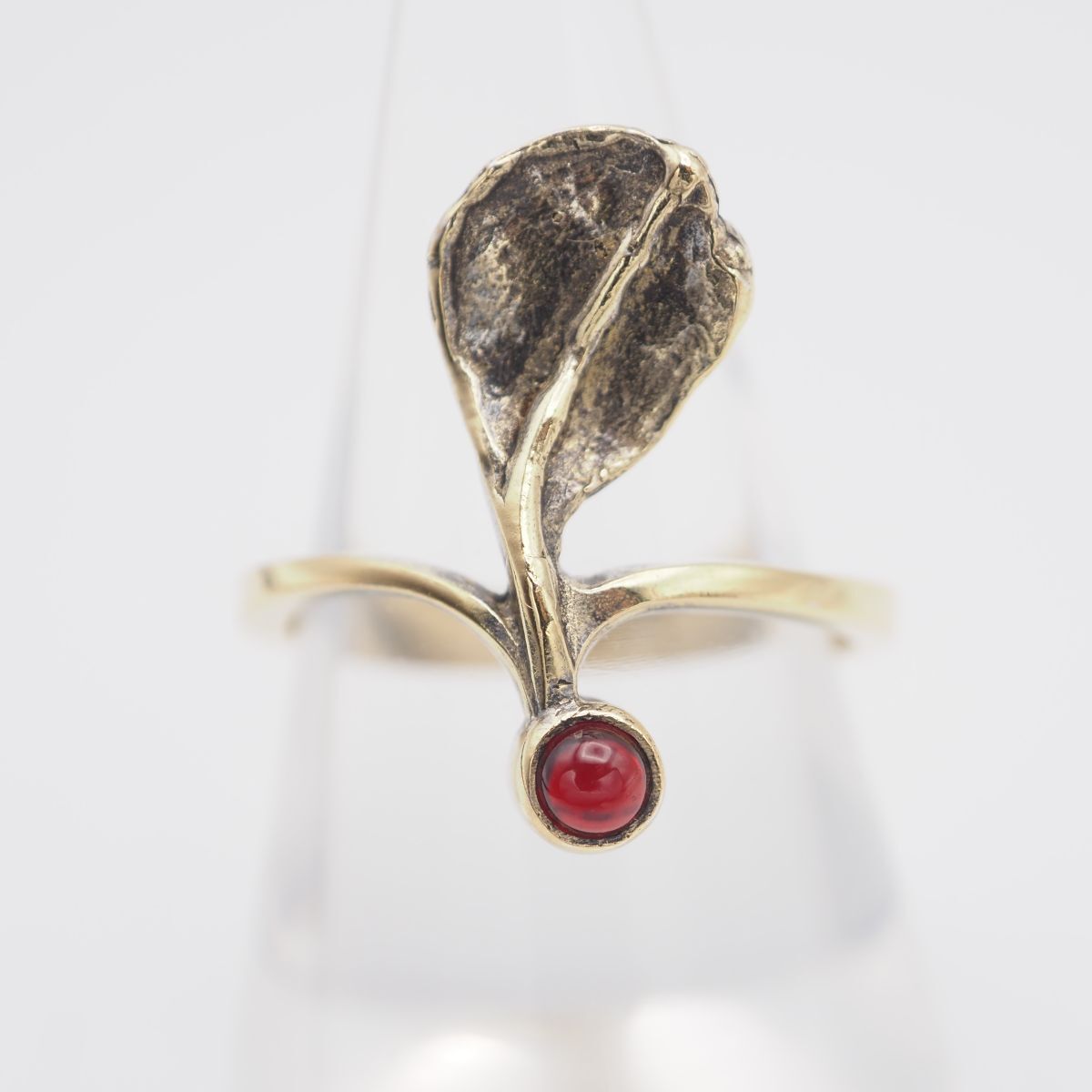 L 392 ガーネット 900 ホールマーク刻印 リング ゴールド デザイン シルバー 指輪 誕生石 15-16号