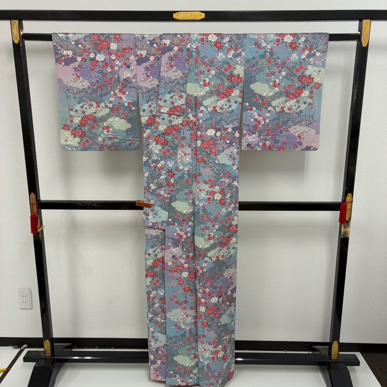 小紋 流水に花柄 裄65.5 縮緬 正絹 着物 MK-2383 - メルカリ