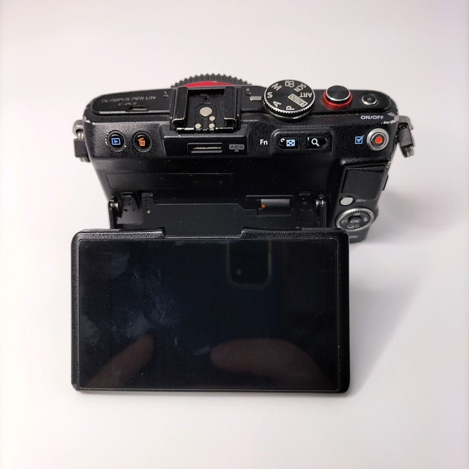 OLYMPUS　ジャンク　カメラ　E-PL6 ジャンク】OLYMPUS PEN E-PL6 - メルカリ