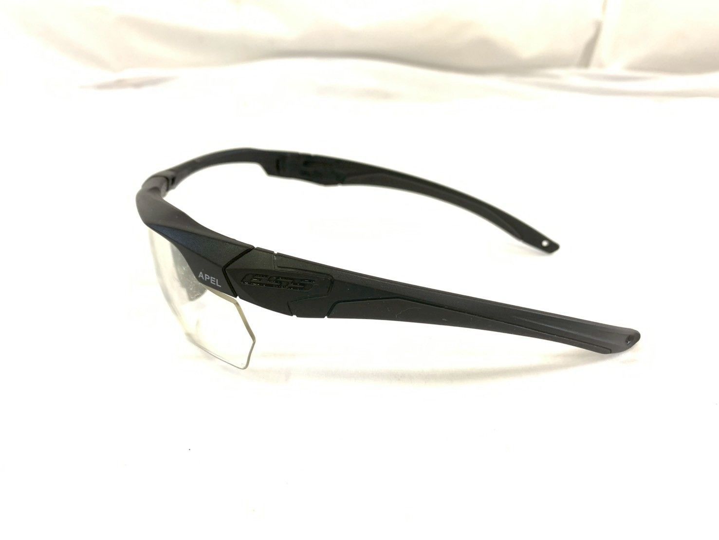 【米軍放出品】ESS CROSSBOW ミリタリーゴーグル　サングラス　ケース付 米軍放出品】ESS CROSSBOW ミリタリーゴーグル サングラス ケース付