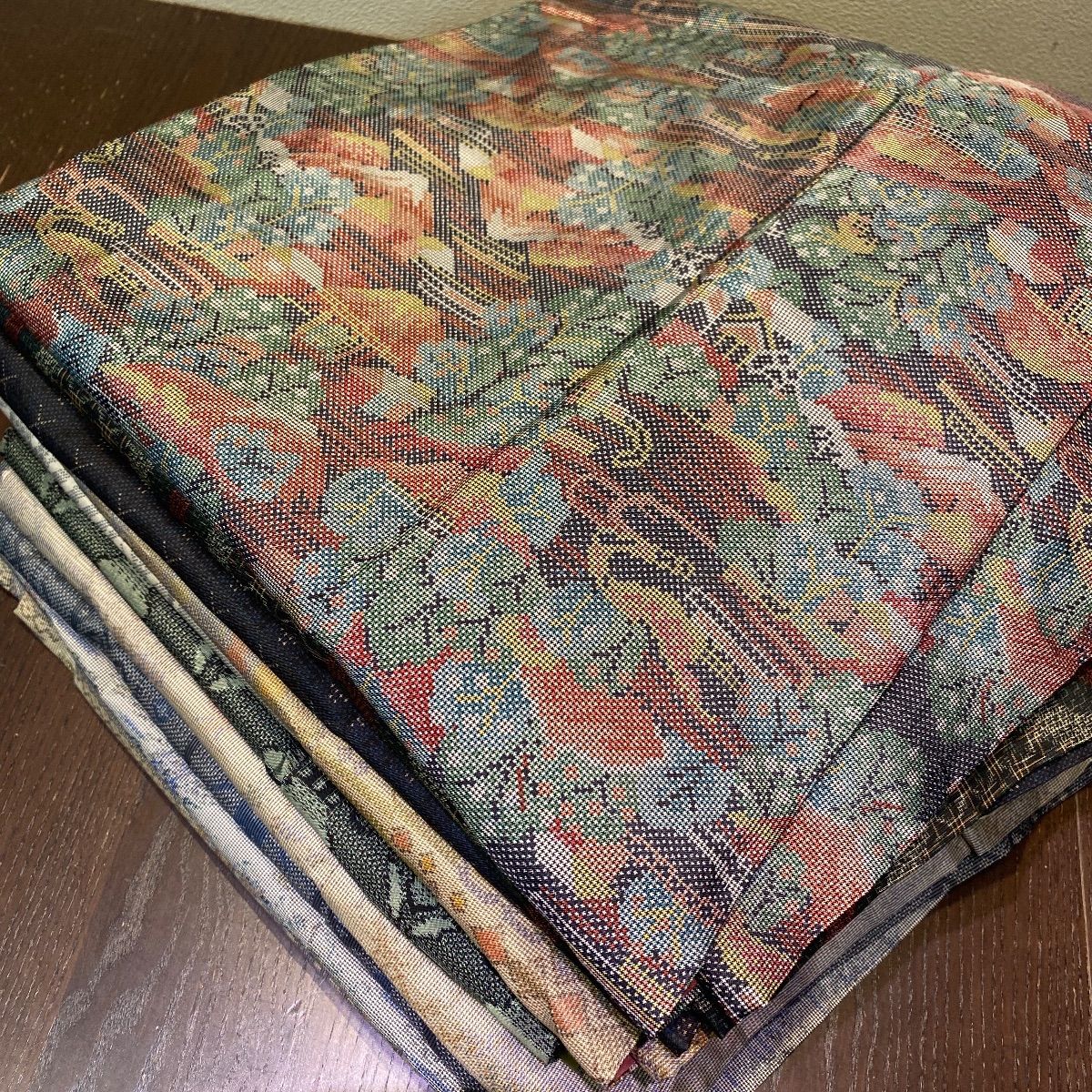 大島紬まとめ売り10枚セット　リメイク素材用 まとめ売り】正絹大島紬10枚 リメイク素材 ハンドメイド向け - メルカリ