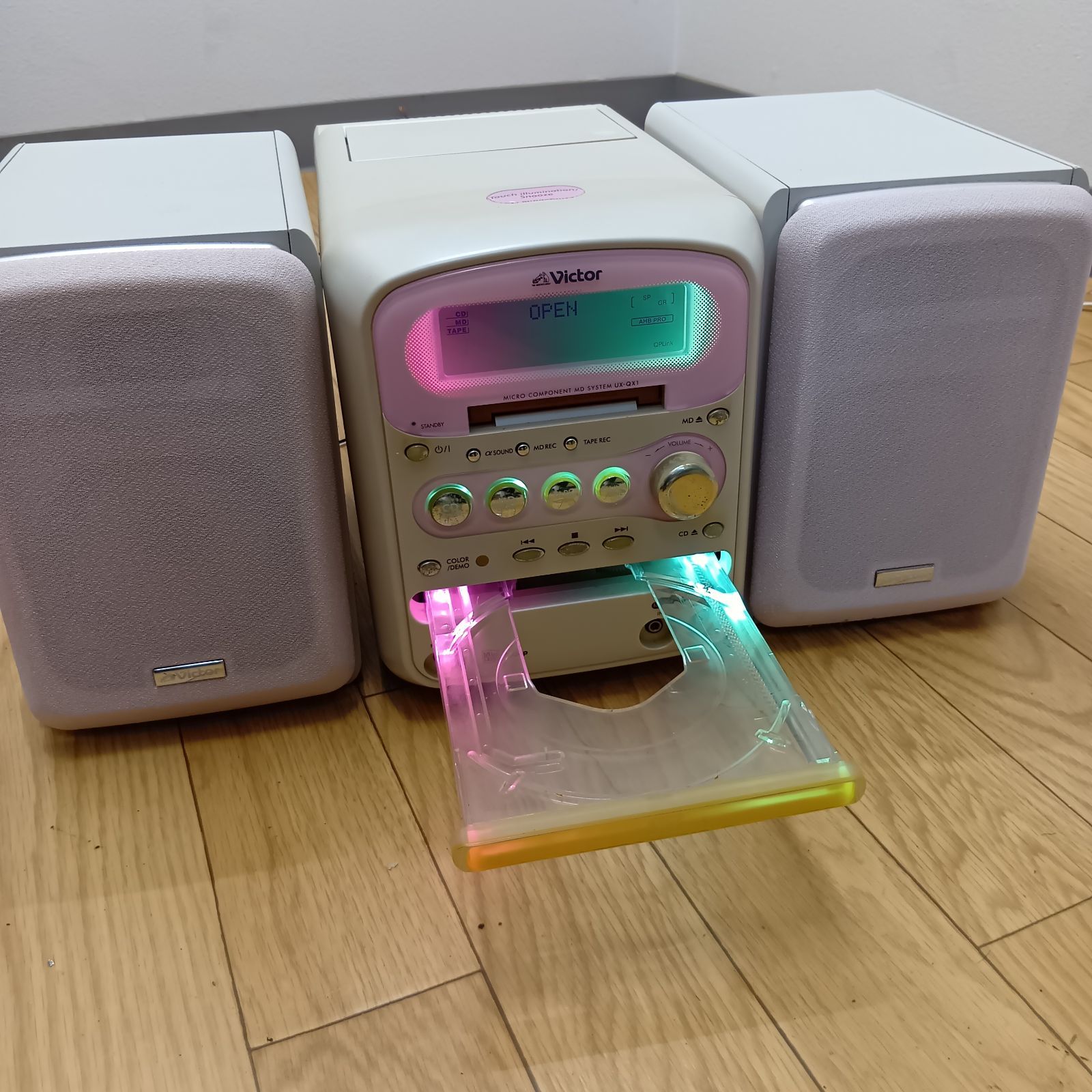 Victor マイクロコンポCD、MD、カセット、スピーカーセット ピンク