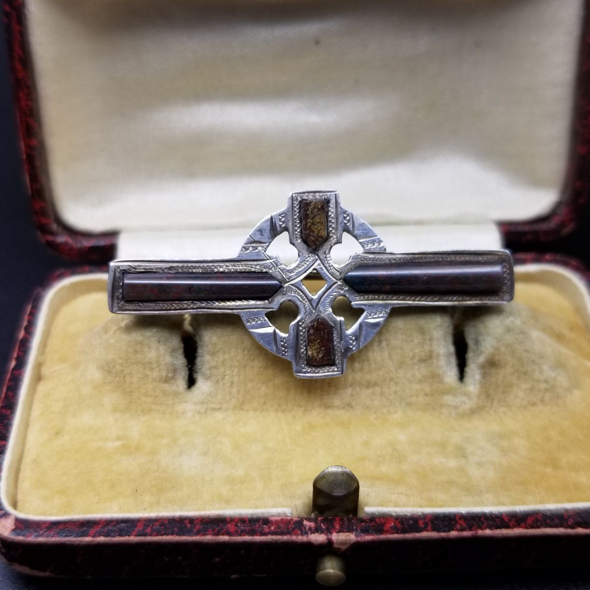 30 s セルティックノット ブラッドストーン アゲート クロス ヴィンテージ ブローチ スターリングシルバー レトロ 小ぶり 銀細工 Y 16-U