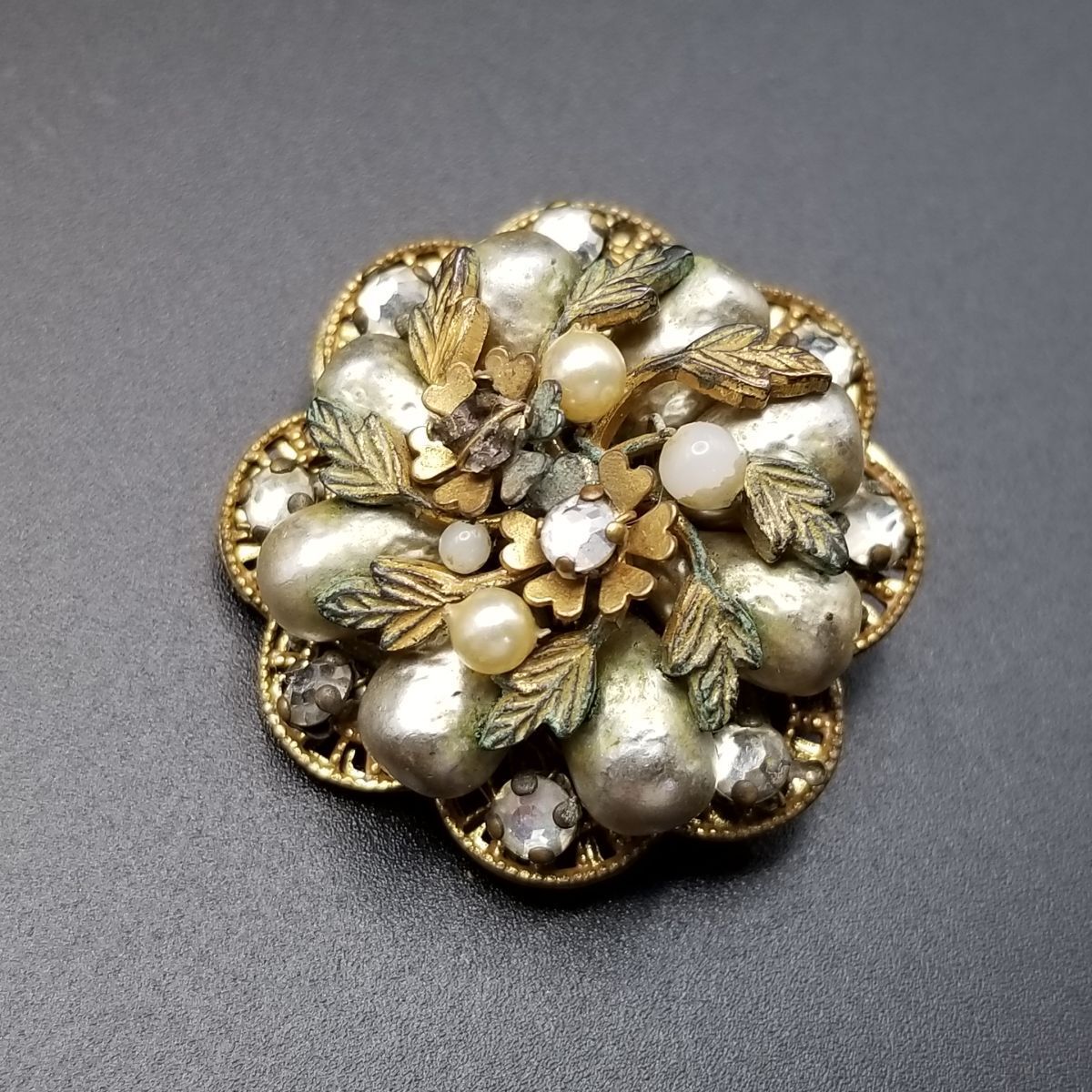 Robert DeMario NYC バロックパール フローラル装飾 ヴィンテージ ブローチ クラシカル エレガント グレー 上品 Y 16 W