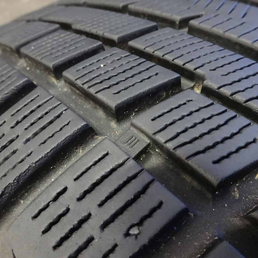  冬4本SET 会社宛 205 55 R 16 91 Q ヨコハマ アイスガード IG 52 C クラウン カローラ アクシオ ストリーム リーフ NO Z 4773 16インチ スタッドレス