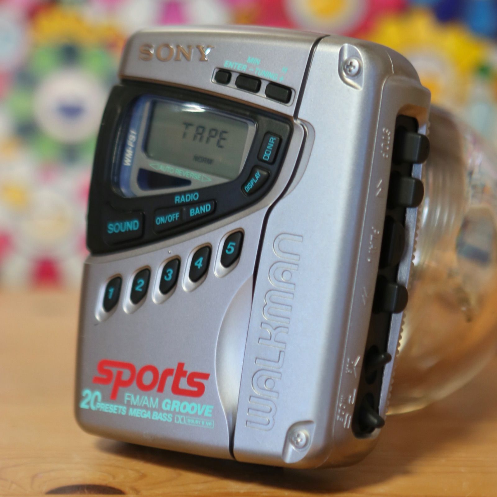 【動作整備品】WM-FS1 ソニー スポーツ ウォークマン FM/AMラジオ付き 動作整備品】WM-FS1 ソニー スポーツ ウォークマン FM/AMラジオ付き