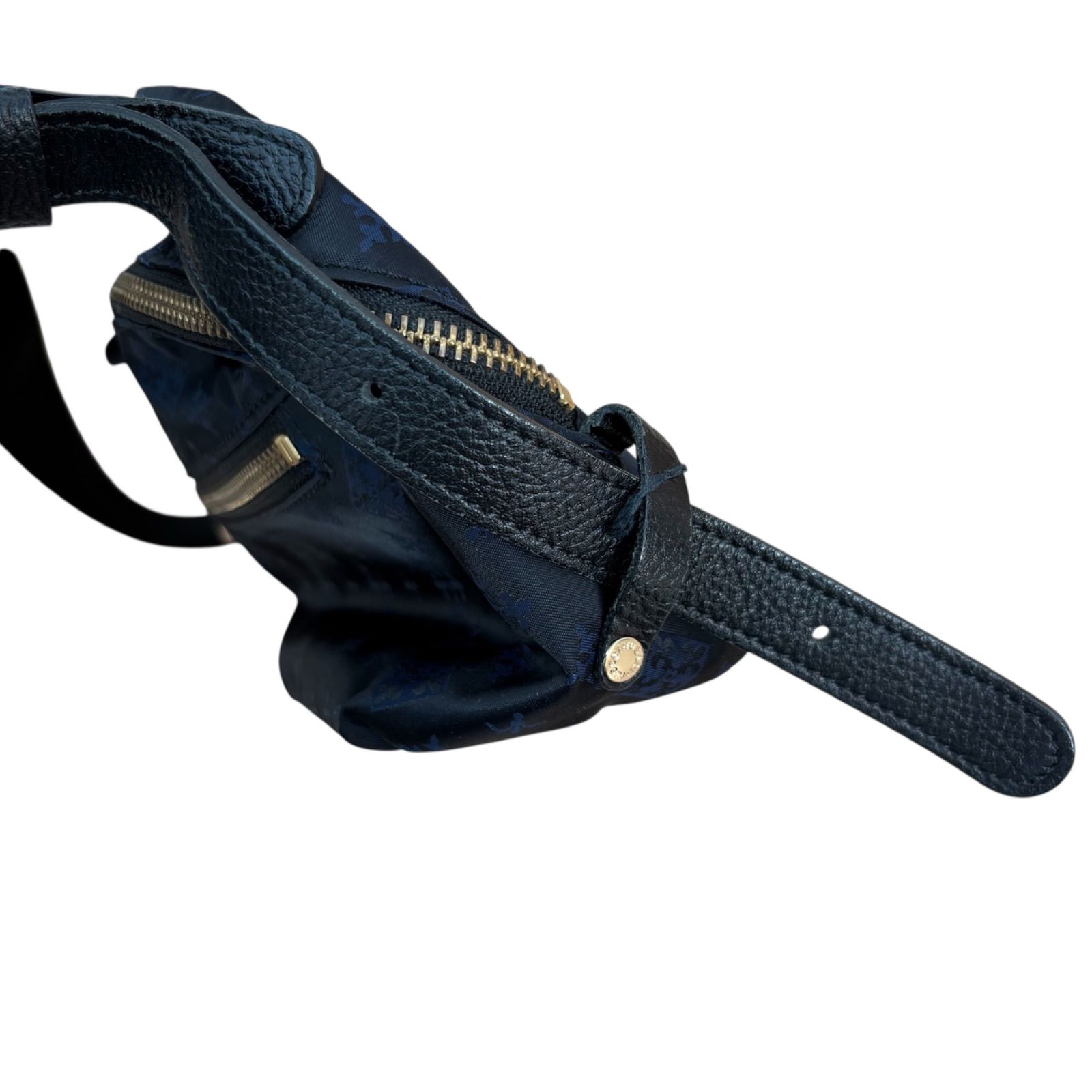 ZM1697 russet ラシット ショルダーバッグ ブラック×ネイビー 黒