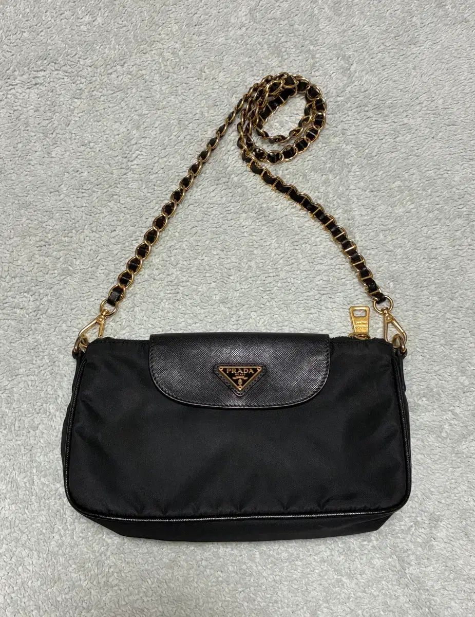 PRADA プラダ ポコノ チェーン クロスバック ブラック