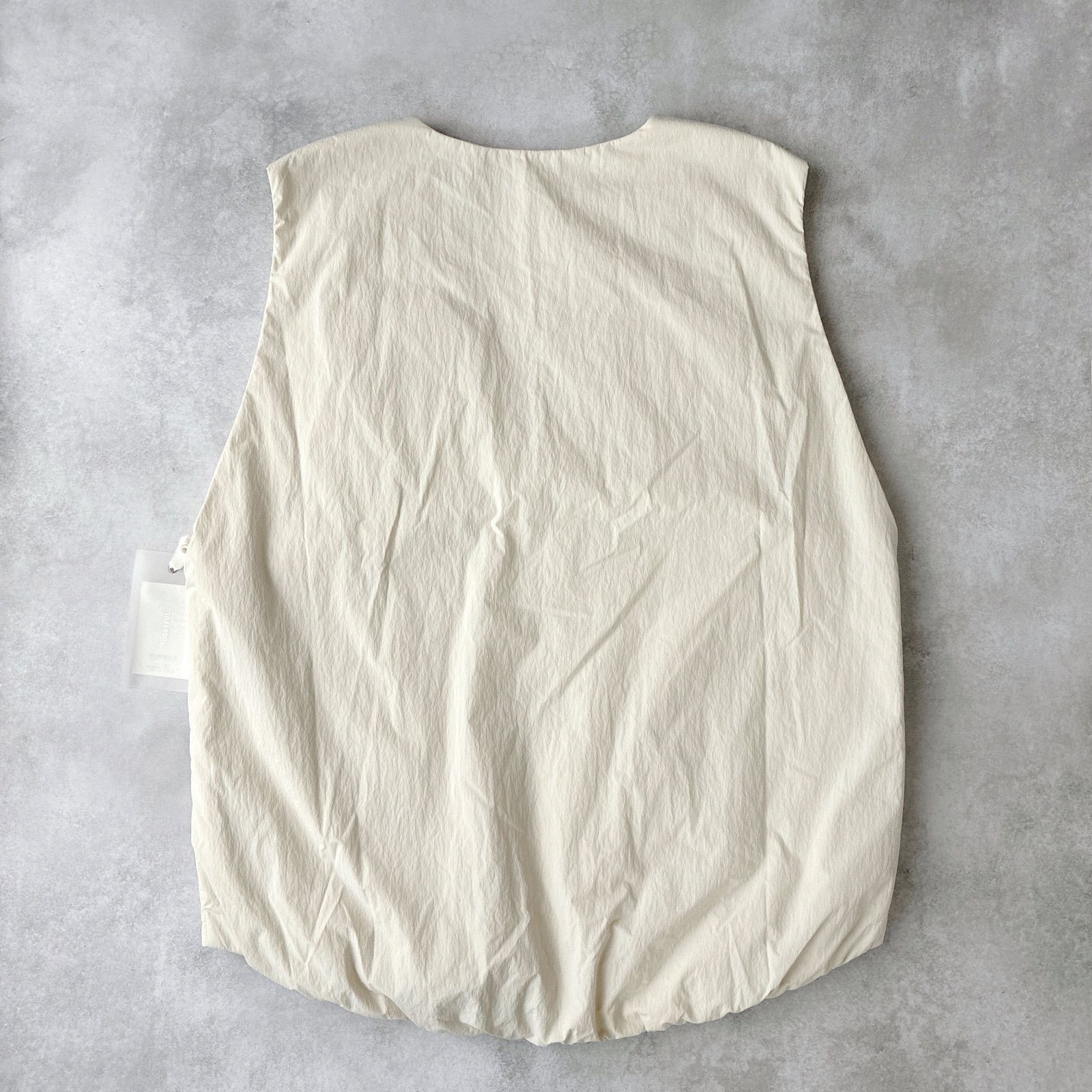 タグ付未使用✨美品 / TODAYFUL トゥデイフル / 2023 / Vneck Nylon