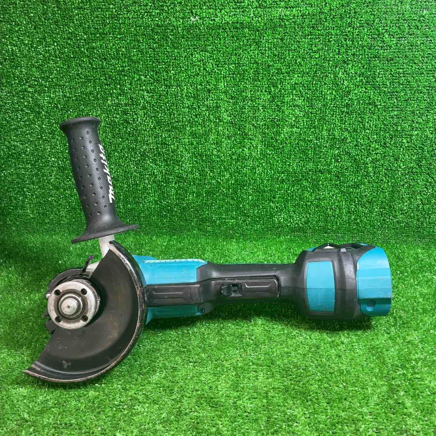 マキタ makita 125 mmコードレスディスクグラインダ GA 518 DZ
