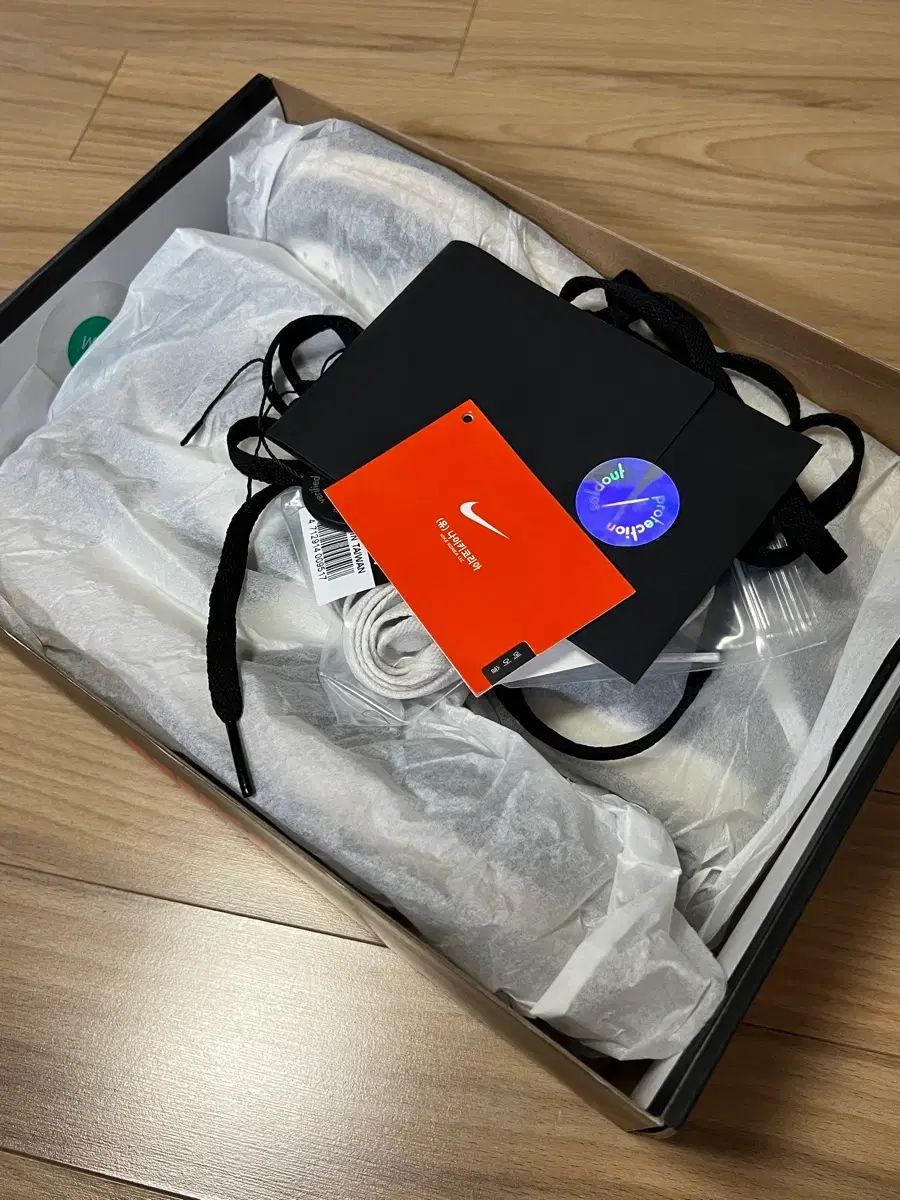 275 NIKE ジョーダン ダークモカ