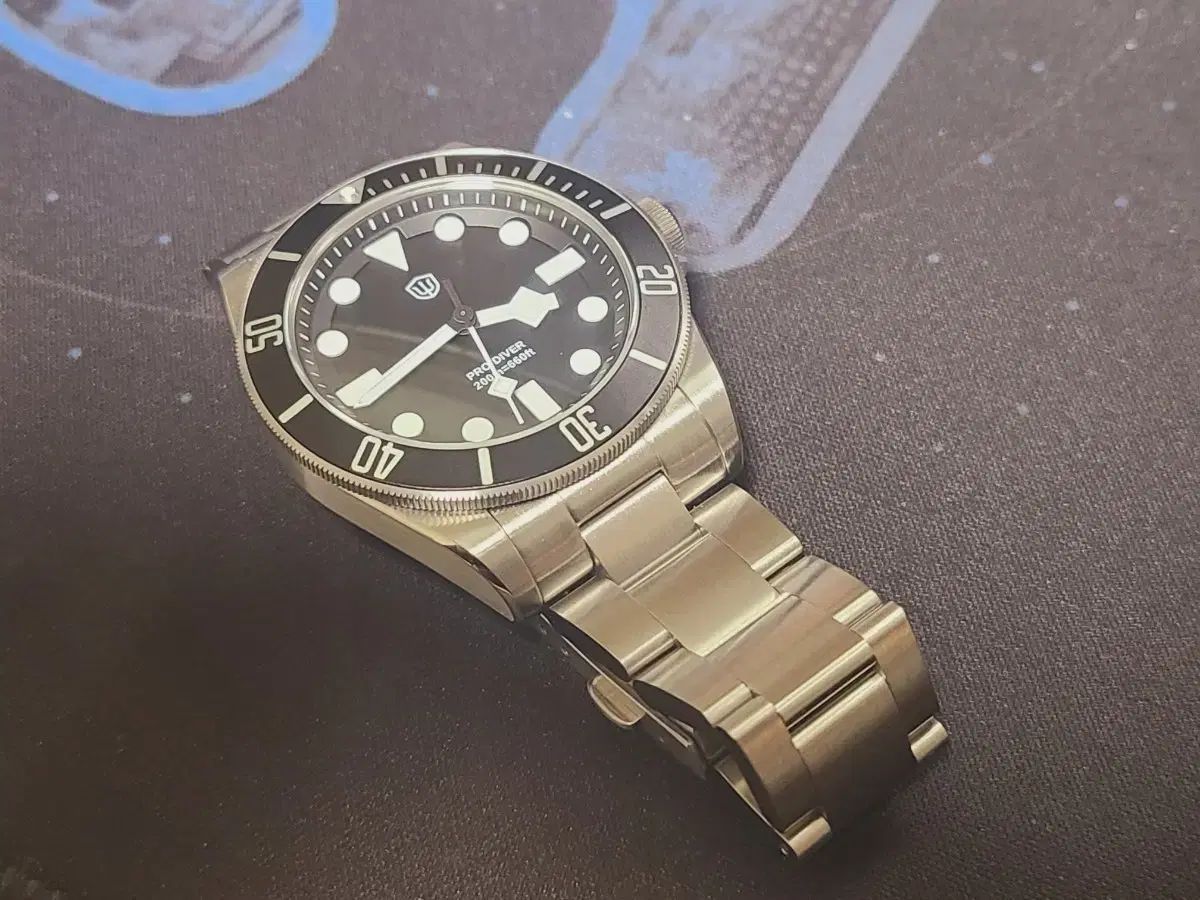 Watchdives WD 1969 pro クォーツダイバーズウォッチ