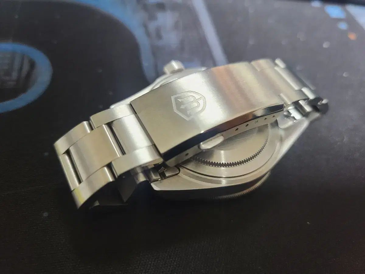 Watchdives WD 1969 pro クォーツダイバーズウォッチ