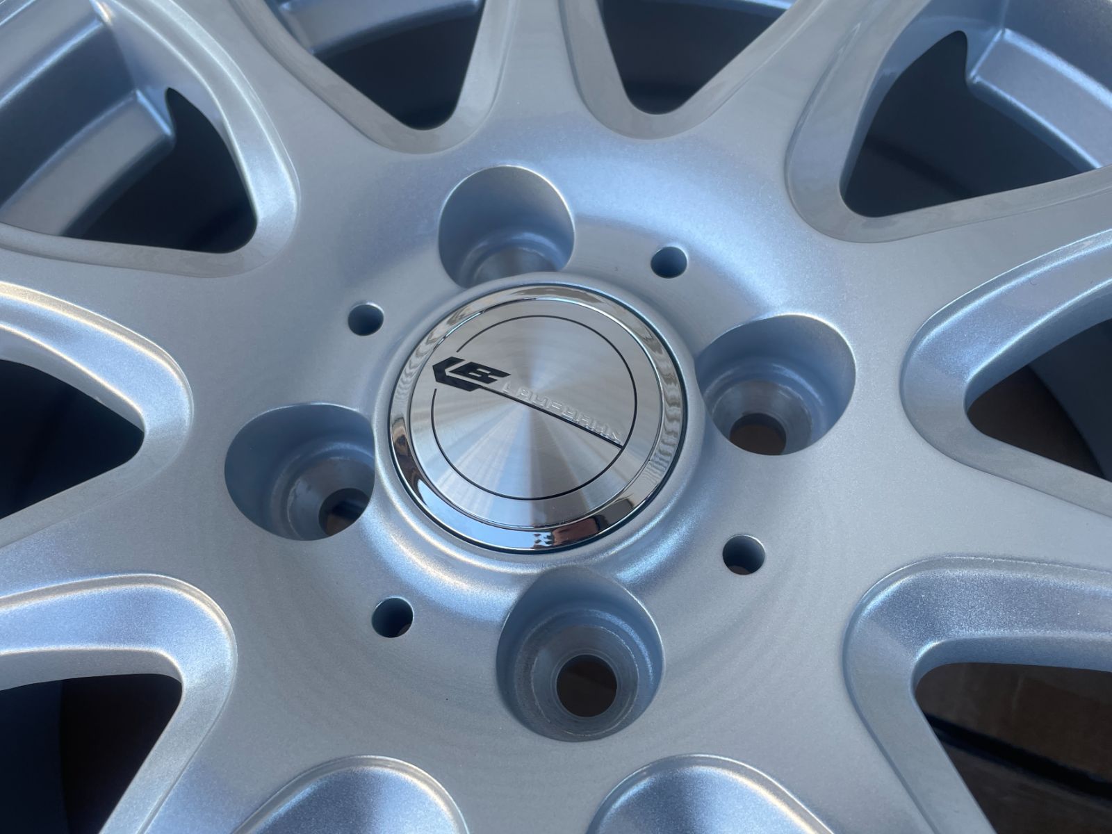 ウェッズ weds アルミホイール 15 5 J 4 H 100 42 シルバー 1台分 軽自動車〜コンパクトカー用 15インチ