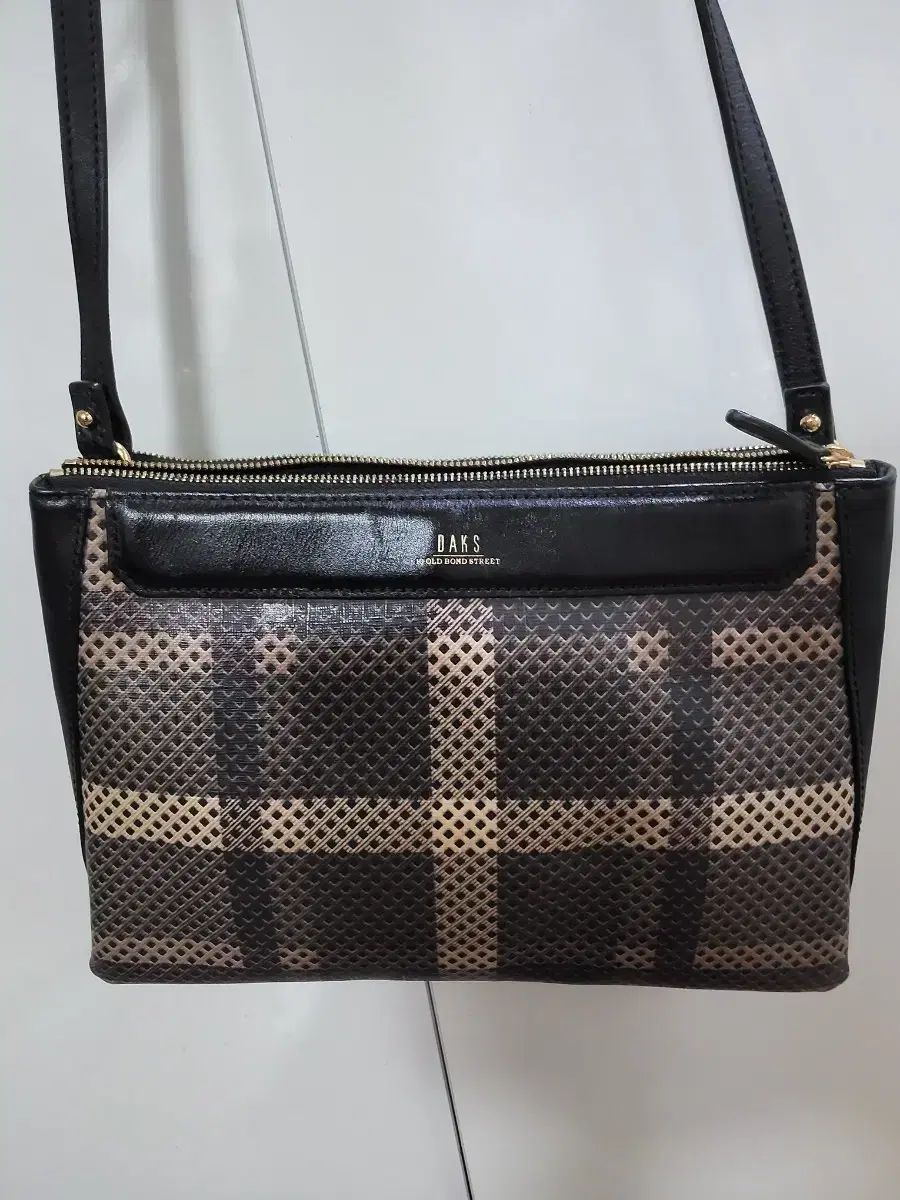 クロスバック ブラック