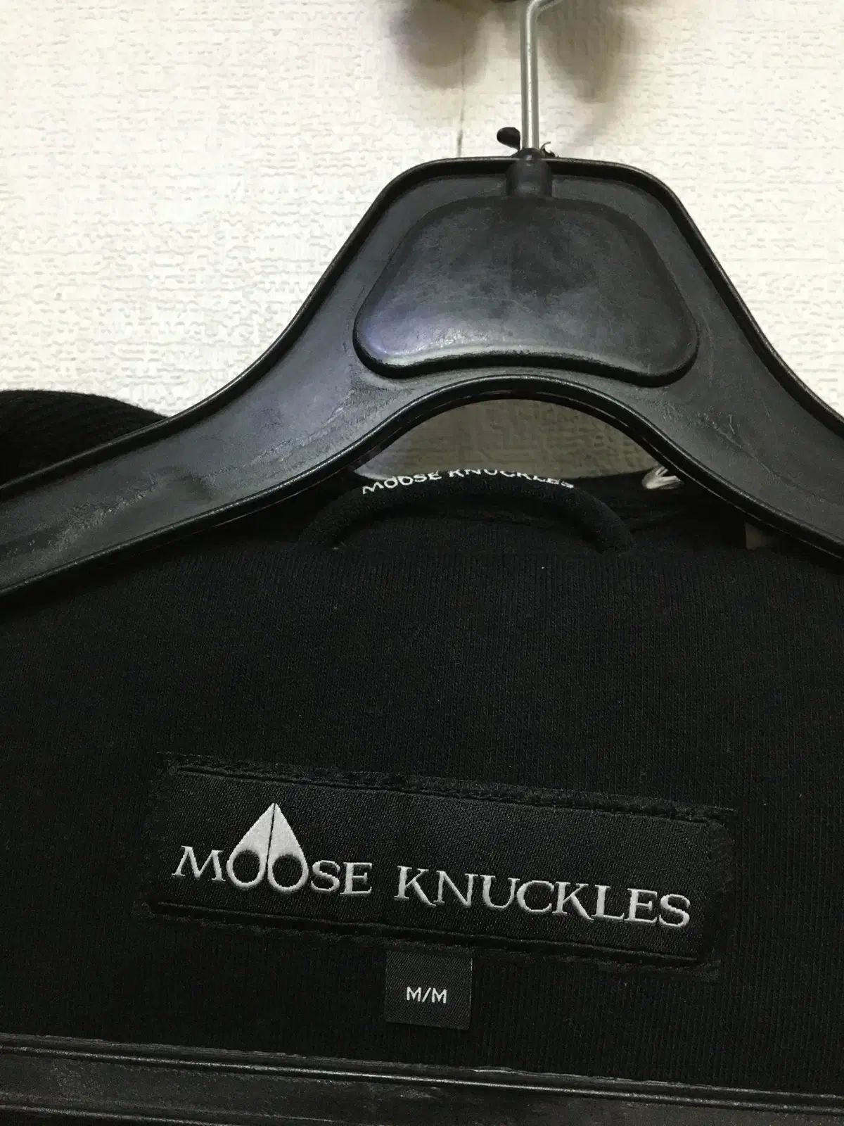 MOOSE KNUCKLES ムースナックルズ フードジップアップ 裏地キルティング